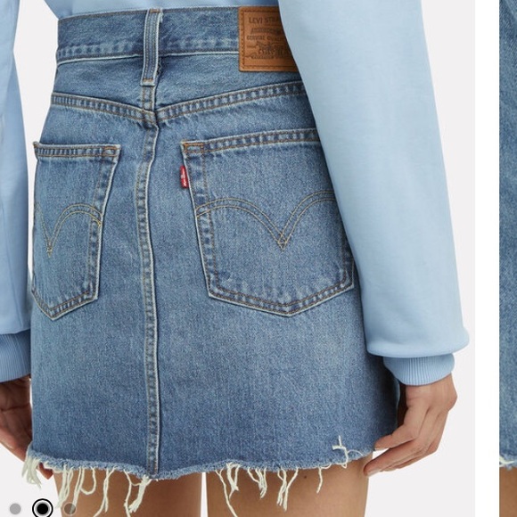 LEVI'S
Deconstructed Denim Skirt size 27 “ waist cowboy cowgirl country jean - Picture 3 of 14